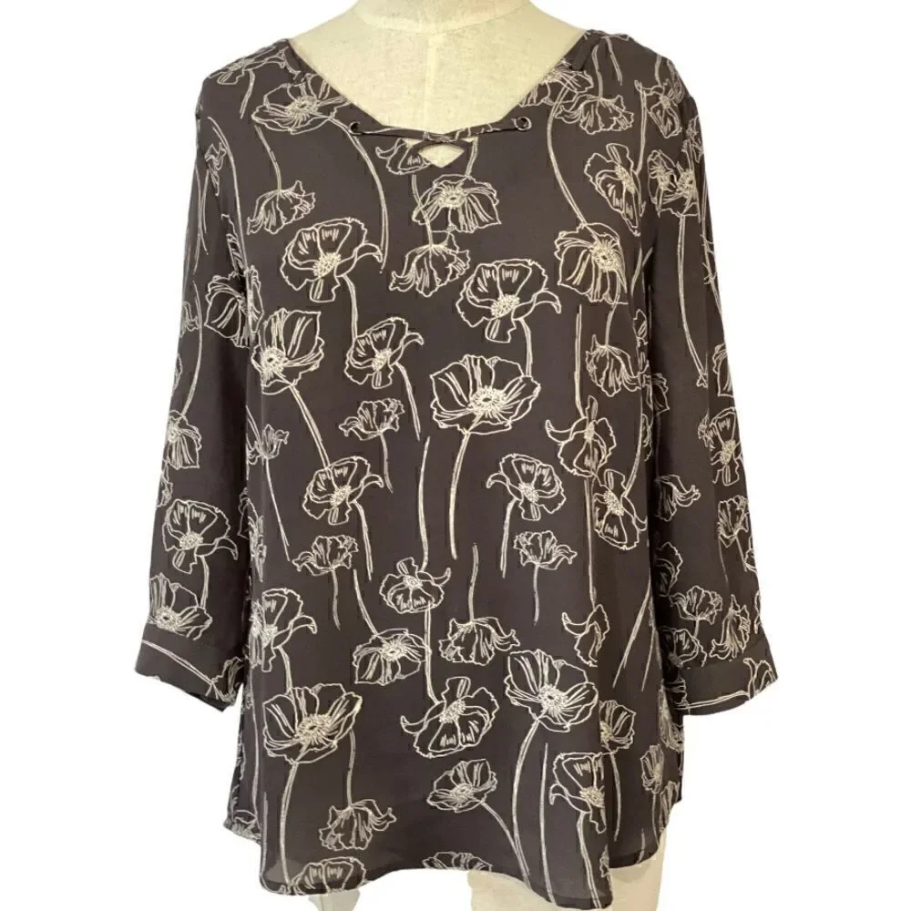 Maurice’s Gray Long Sleeve Popover Blouse
